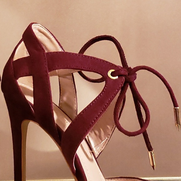 Womens Heels - Picture 4 of 4